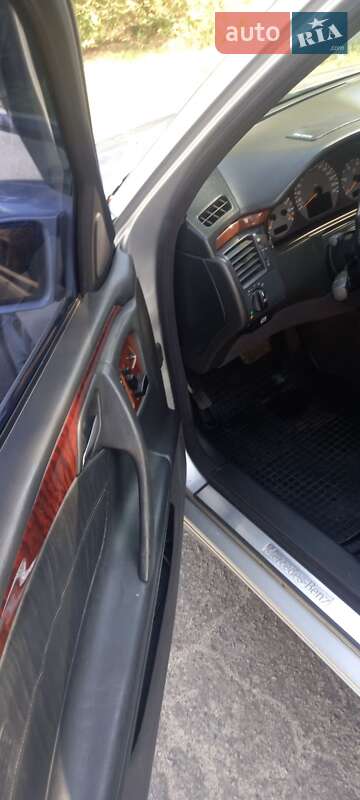 Седан Mercedes-Benz E-Class 2000 в Полтаві