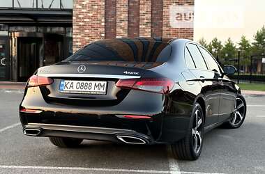 Седан Mercedes-Benz E-Class 2021 в 