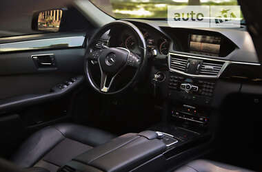 Седан Mercedes-Benz E-Class 2012 в Харькове