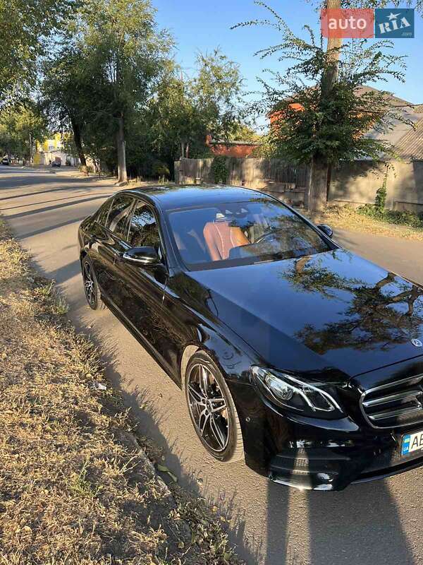 Седан Mercedes-Benz E-Class 2018 в Кривому Розі