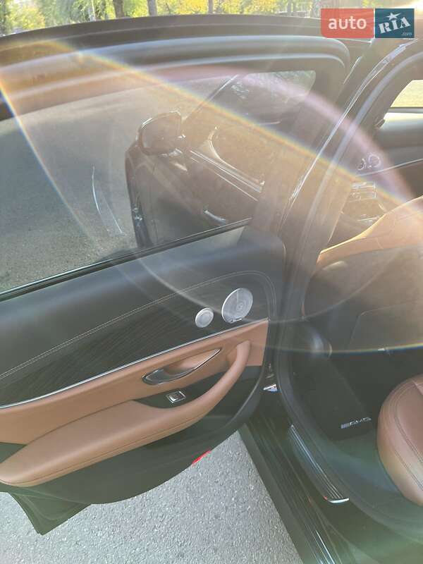 Седан Mercedes-Benz E-Class 2018 в Кривому Розі