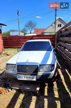 Седан Mercedes-Benz E-Class 1990 в Полтаві