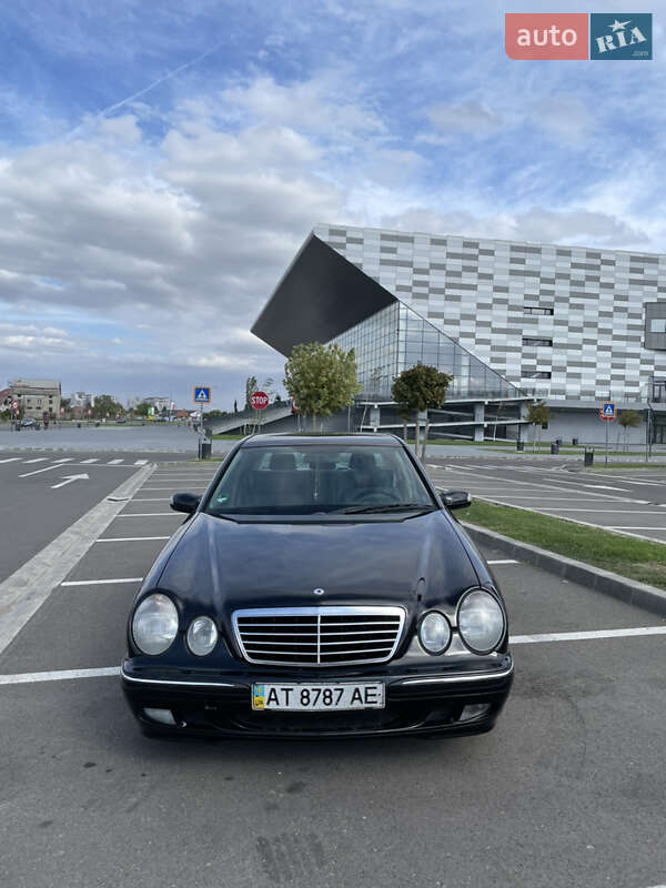 Седан Mercedes-Benz E-Class 2001 в Івано-Франківську
