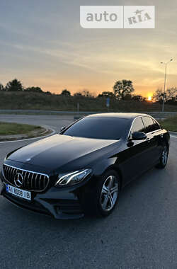 Седан Mercedes-Benz E-Class 2016 в 
