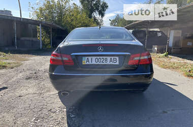 Купе Mercedes-Benz E-Class 2010 в Киеве