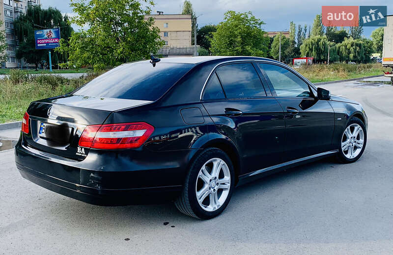 Седан Mercedes-Benz E-Class 2011 в Кам'янець-Подільському