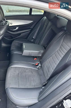 Седан Mercedes-Benz E-Class 2016 в 