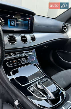 Седан Mercedes-Benz E-Class 2016 в 