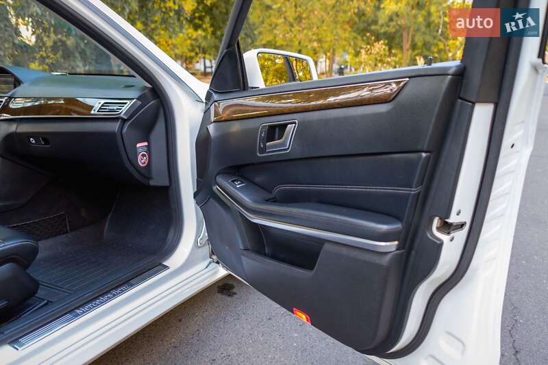Універсал Mercedes-Benz E-Class 2013 в Одесі