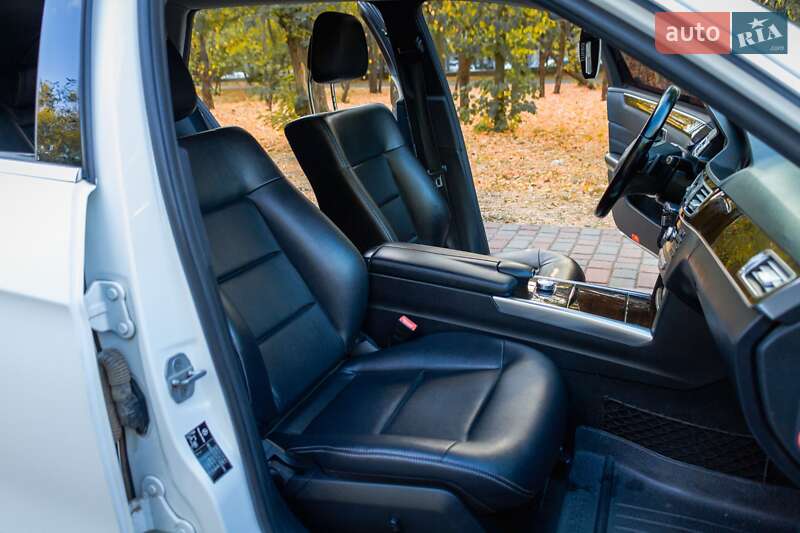 Універсал Mercedes-Benz E-Class 2013 в Одесі