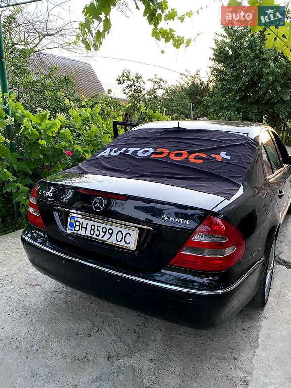 Седан Mercedes-Benz E-Class 2004 в Одесі