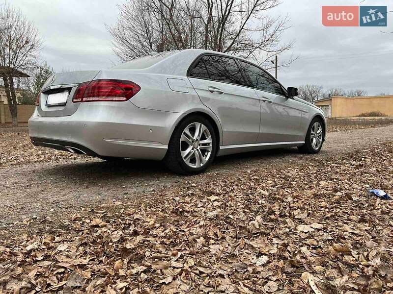 Седан Mercedes-Benz E-Class 2014 в Києві