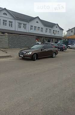 Седан Mercedes-Benz E-Class 2012 в Иршаве