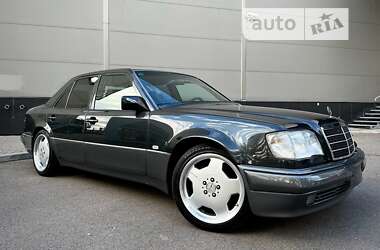 Седан Mercedes-Benz E-Class 1994 в 