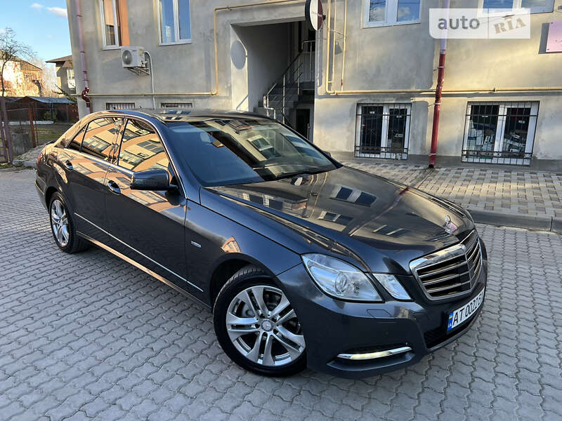 Седан Mercedes-Benz E-Class 2011 в Тлумаче фото 4 Седан Mercedes-Benz E-Class 2011 в Тлумаче