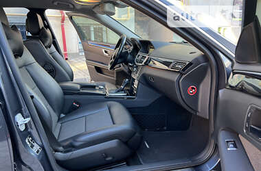 Седан Mercedes-Benz E-Class 2011 в 