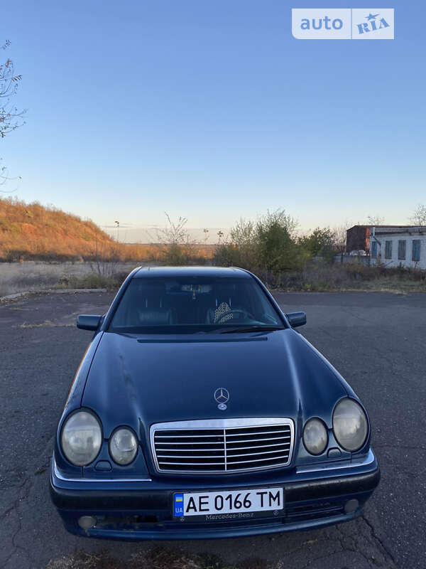 Модельный ряд Mercedes E-Class W212