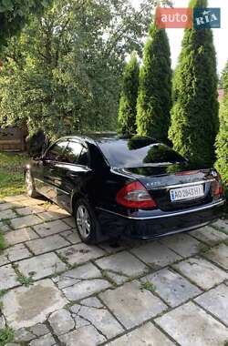 Седан Mercedes-Benz E-Class 2007 в Тячеве