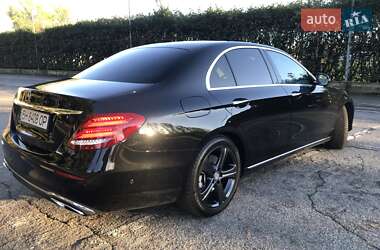 Седан Mercedes-Benz E-Class 2016 в 
