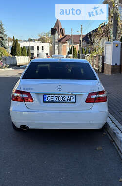 Седан Mercedes-Benz E-Class 2010 в Чернівцях