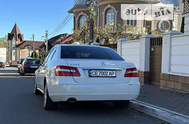 Седан Mercedes-Benz E-Class 2010 в Черновцах