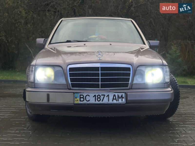 Седан Mercedes-Benz E-Class 1996 в Турке