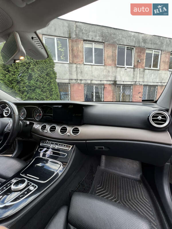 Универсал Mercedes-Benz E-Class 2016 в Львове
