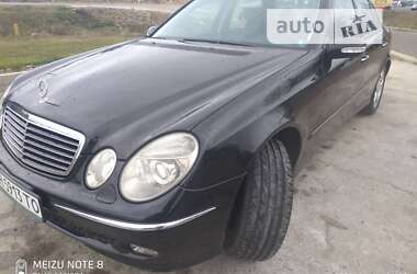 Седан Mercedes-Benz E-Class 2004 в Сарате