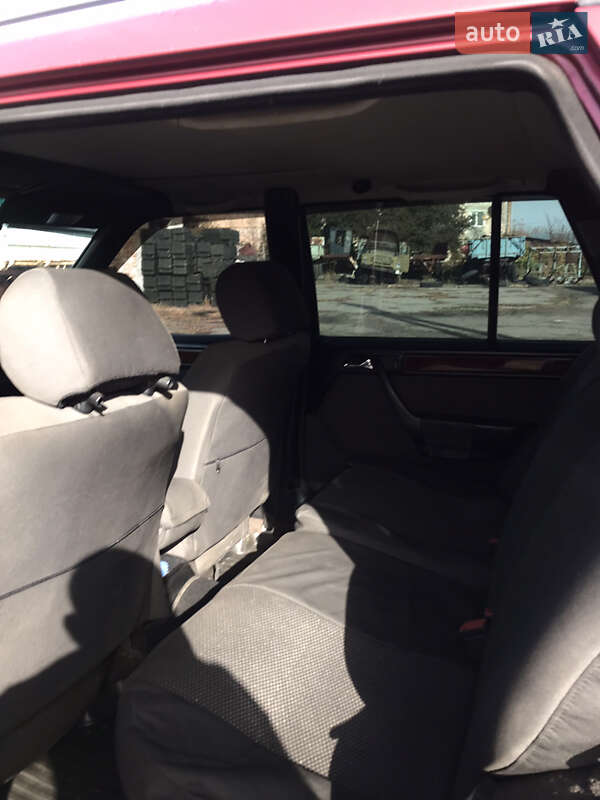 Універсал Mercedes-Benz E-Class 1995 в Смілі