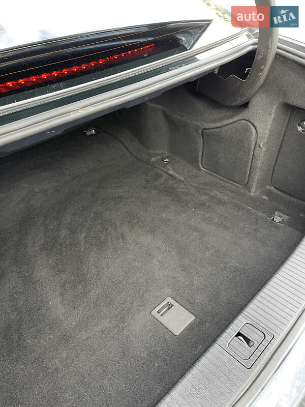 Седан Mercedes-Benz E-Class 2014 в Одесі