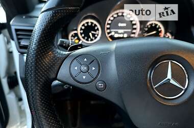 Купе Mercedes-Benz E-Class 2010 в 