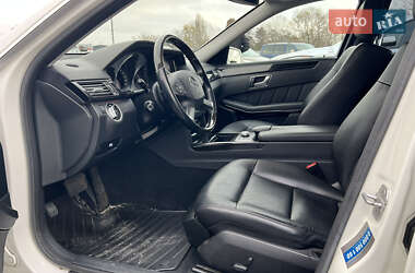 Седан Mercedes-Benz E-Class 2012 в Киеве
