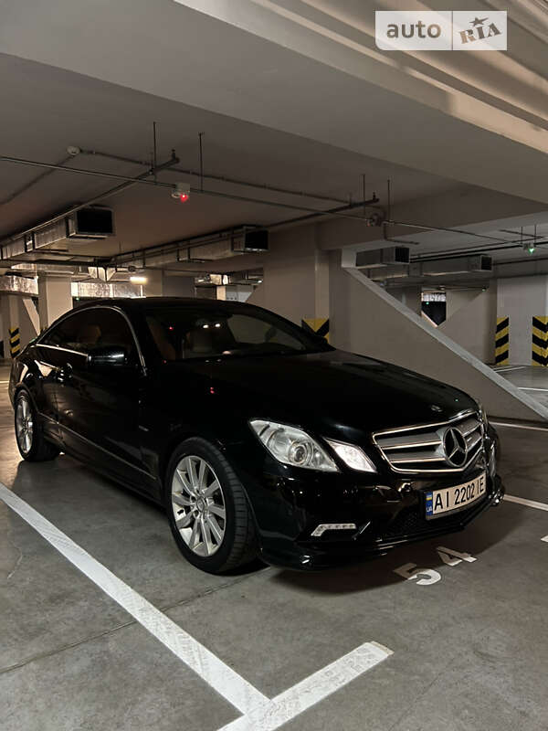 Mercedes-Benz E-Class 2011