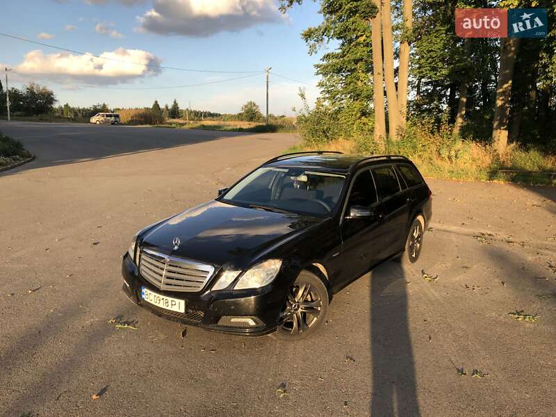 Универсал Mercedes-Benz E-Class 2010 в Львове фото 19 Универсал Mercedes-Benz E-Class 2010 в Львове