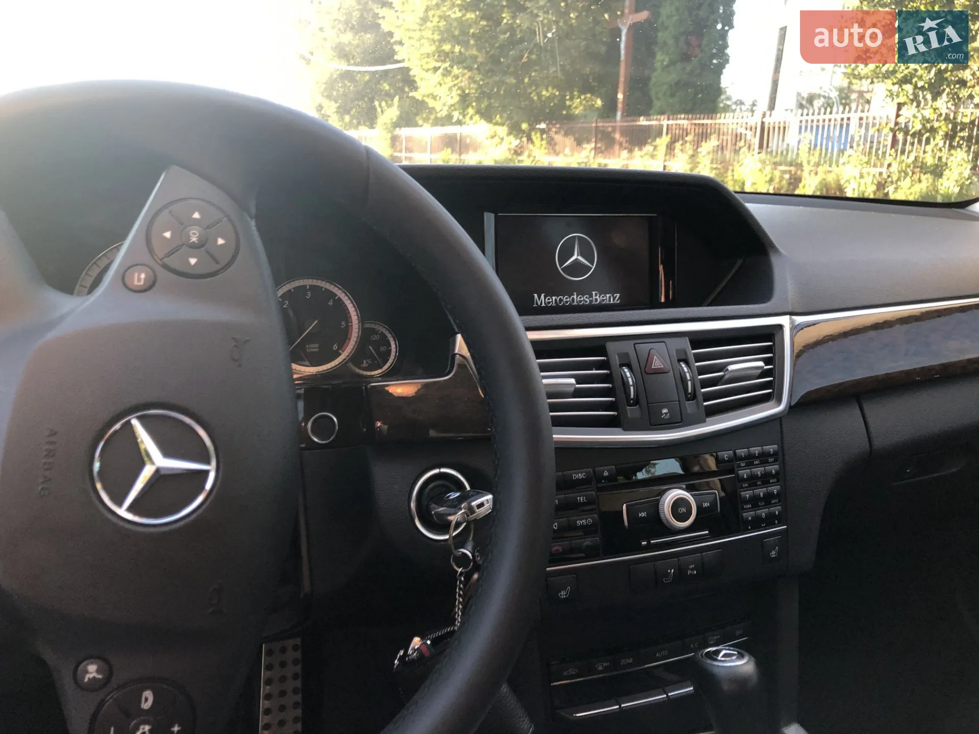 2010 Mercedes-Benz E-klasse - мініатюра 38