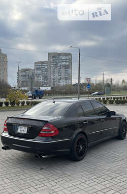 Седан Mercedes-Benz E-Class 2005 в 