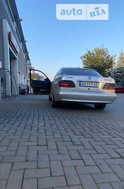 Седан Mercedes-Benz E-Class 2001 в Вінниці