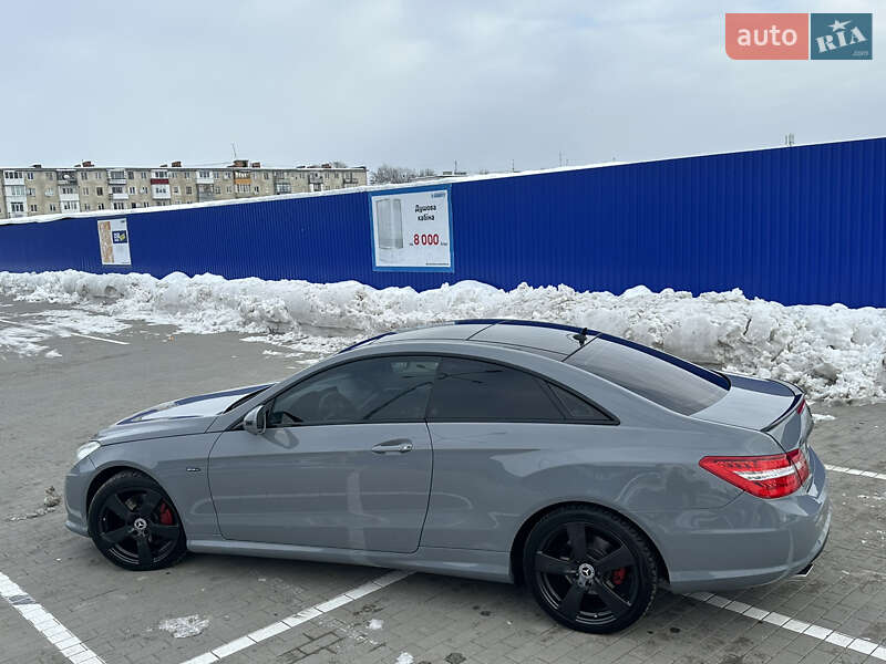 Купе Mercedes-Benz E-Class 2009 в Калуше