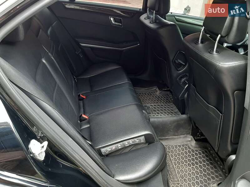 Седан Mercedes-Benz E-Class 2011 в Одессе