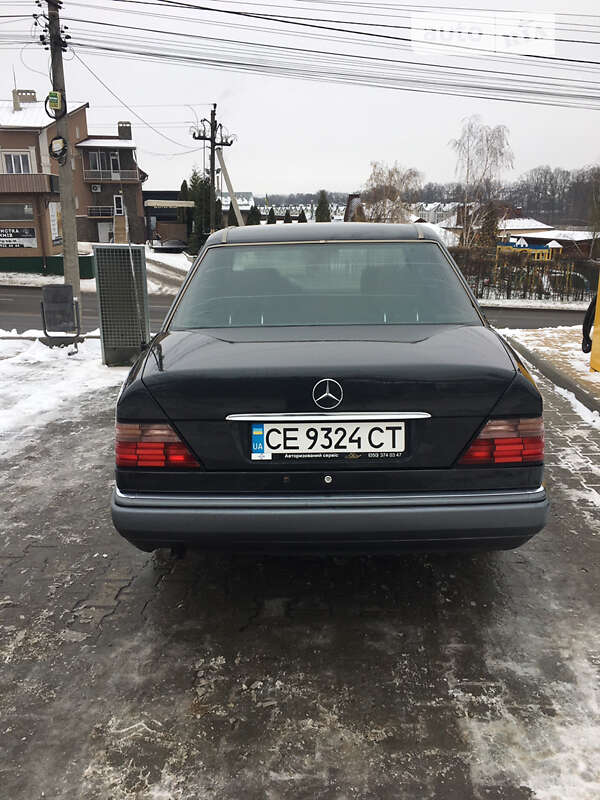 Седан Mercedes-Benz E-Class 1995 в Черновцах