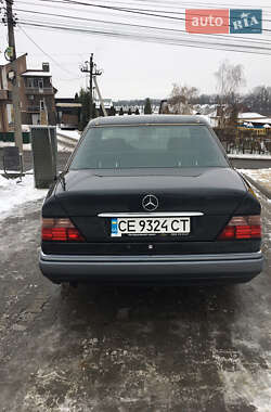 Седан Mercedes-Benz E-Class 1995 в Черновцах