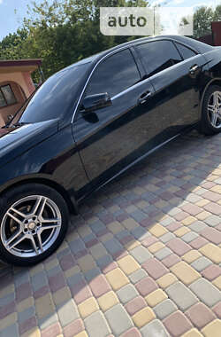 Седан Mercedes-Benz E-Class 2012 в 