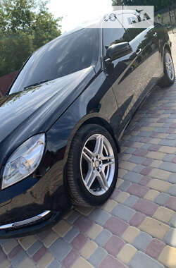 Седан Mercedes-Benz E-Class 2012 в 