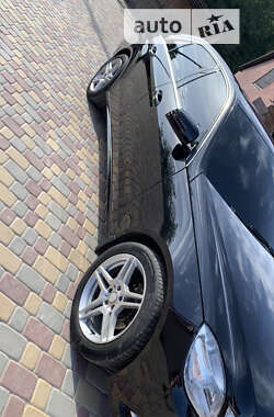 Седан Mercedes-Benz E-Class 2012 в 