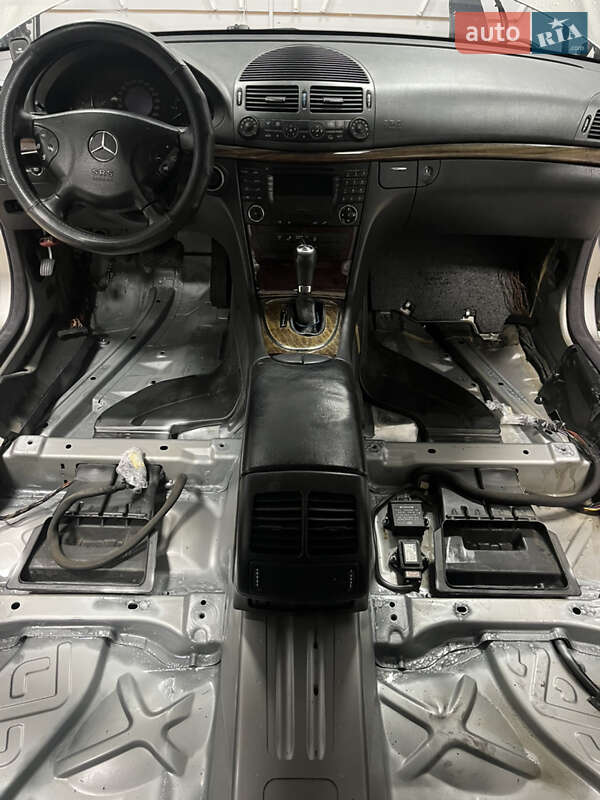 Седан Mercedes-Benz E-Class 2002 в Одессе