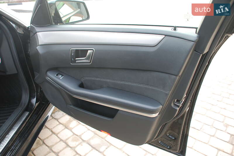 Універсал Mercedes-Benz E-Class 2016 в Волочиську