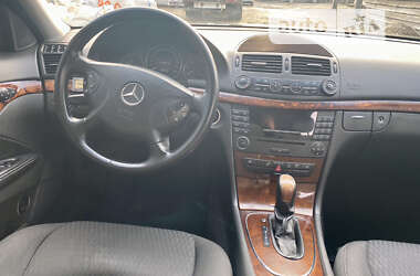 Седан Mercedes-Benz E-Class 2004 в Ужгороді