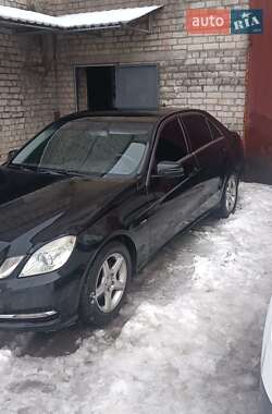 Седан Mercedes-Benz E-Class 2012 в 