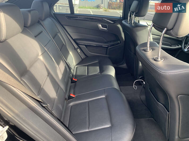 Седан Mercedes-Benz E-Class 2015 в Києві