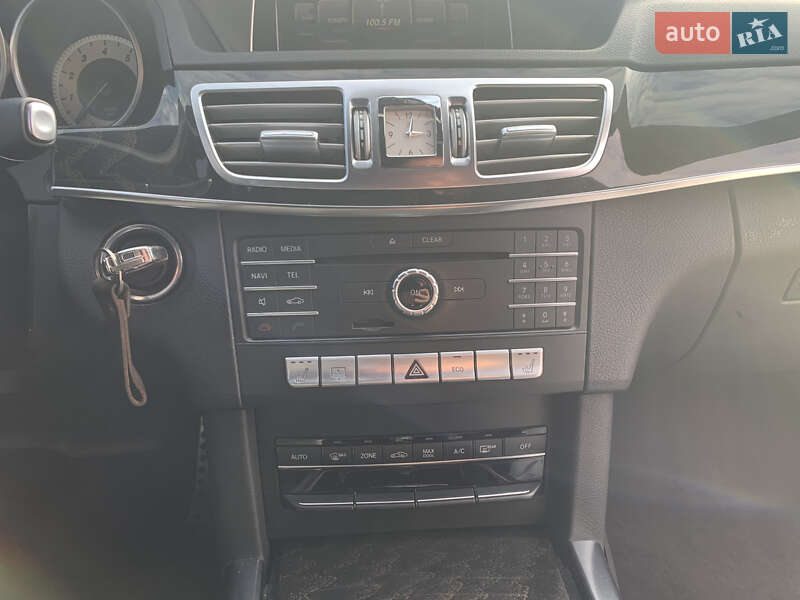 Седан Mercedes-Benz E-Class 2015 в Києві